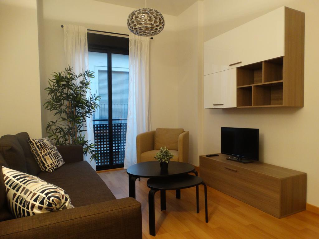 - Jinetes, 14 Apartmán *